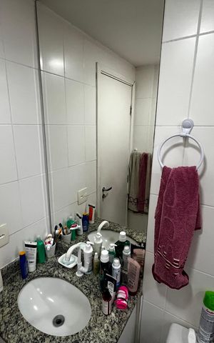 Apartamento à venda com 118m², 4 quartos e 2 vagas Apartamento à venda com 118m², 4 quartos e 2 vagasBanheiro