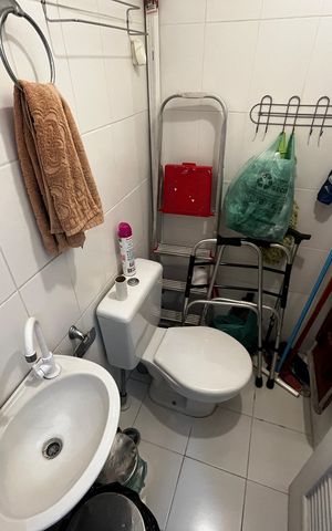 Apartamento à venda com 118m², 4 quartos e 2 vagas Apartamento à venda com 118m², 4 quartos e 2 vagasBanheiro de serviço