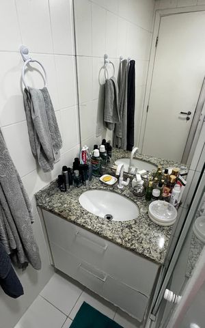 Apartamento à venda com 118m², 4 quartos e 2 vagas Apartamento à venda com 118m², 4 quartos e 2 vagasBanheiro da Suíte