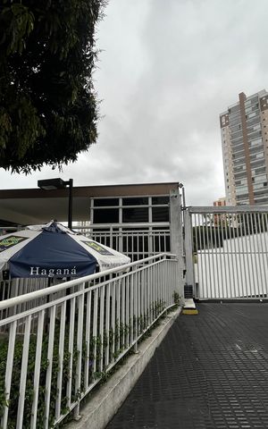 Apartamento à venda com 118m², 4 quartos e 2 vagas Apartamento à venda com 118m², 4 quartos e 2 vagasFachada
