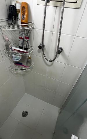 Apartamento à venda com 118m², 4 quartos e 2 vagas Apartamento à venda com 118m², 4 quartos e 2 vagasBanheiro da Suíte
