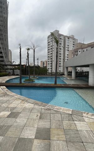 Apartamento à venda com 118m², 4 quartos e 2 vagas Apartamento à venda com 118m², 4 quartos e 2 vagasÁrea comum - Piscina