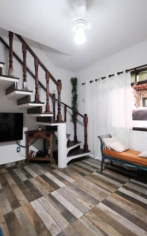 Casa à venda com 191m², 4 quartos e 2 vagasSala