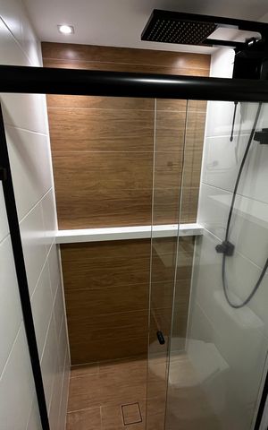 Apartamento à venda com 38m², 1 quarto e sem vaga Apartamento à venda com 38m², 1 quarto e sem vagaBanheiro da Suíte
