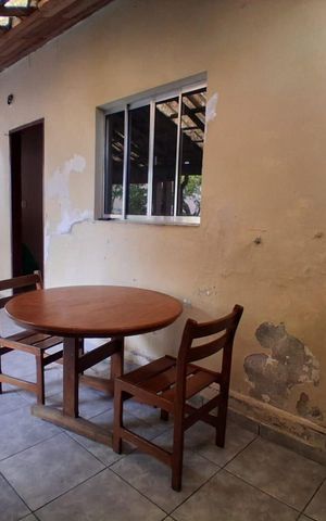 Casa à venda com 250m², 3 quartos e 4 vagas Casa à venda com 250m², 3 quartos e 4 vagasEdícula