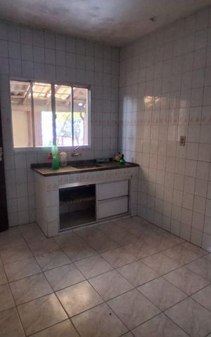 Casa à venda com 250m², 3 quartos e 4 vagas Casa à venda com 250m², 3 quartos e 4 vagasEdícula Cozinha