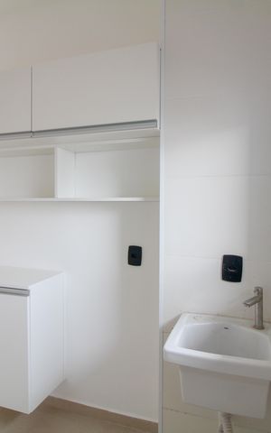 Apartamento para alugar com 50m², 2 quartos e 1 vaga Apartamento para alugar com 50m², 2 quartos e 1 vagaCozinha e Área de Serviço