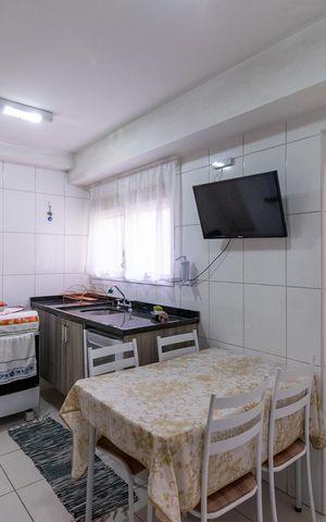 Apartamento à venda com 147m², 3 quartos e 2 vagas Apartamento à venda com 147m², 3 quartos e 2 vagasCozinha