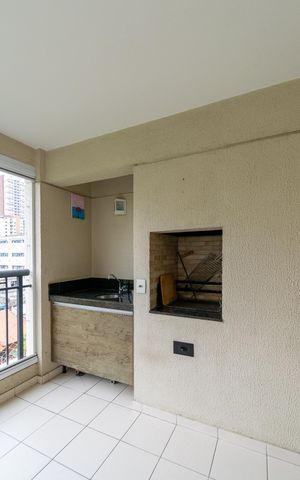 Apartamento à venda com 147m², 3 quartos e 2 vagas Apartamento à venda com 147m², 3 quartos e 2 vagasVaranda
