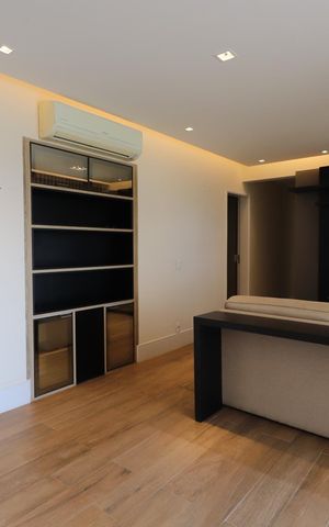 Apartamento à venda com 105m², 2 quartos e 2 vagasSala