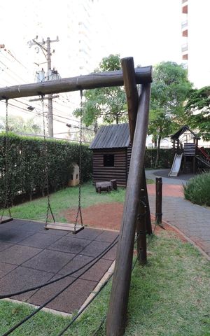 Apartamento à venda com 105m², 2 quartos e 2 vagasÁrea comum - Playground