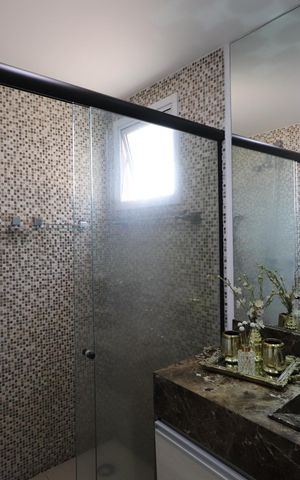 Apartamento à venda com 105m², 2 quartos e 2 vagasBanheiro da Suíte 1