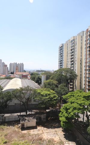 Apartamento à venda com 105m², 2 quartos e 2 vagasVista da Sacada