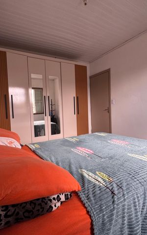 Casa à venda com 110m², 3 quartos e 2 vagasQuarto