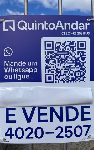 Casa à venda com 110m², 3 quartos e 2 vagasPlaca