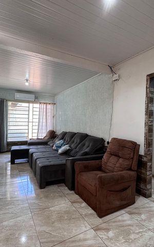 Casa à venda com 110m², 3 quartos e 2 vagasSala