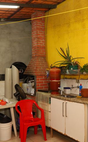 Casa à venda com 200m², 3 quartos e 2 vagasÁrea de Serviço
