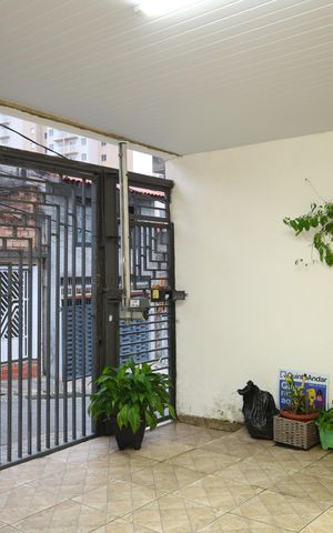 Casa à venda com 200m², 3 quartos e 2 vagasGaragem