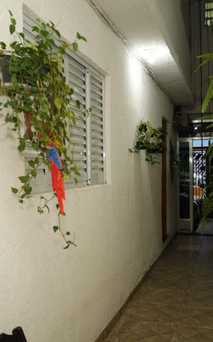 Casa à venda com 200m², 3 quartos e 2 vagasCorredor