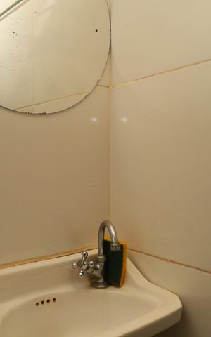 Casa à venda com 200m², 3 quartos e 2 vagasBanheiro 2