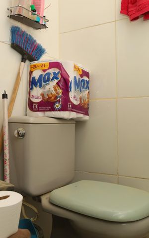 Casa à venda com 200m², 3 quartos e 2 vagasBanheiro 2