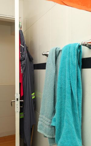 Casa à venda com 200m², 3 quartos e 2 vagasBanheiro 1
