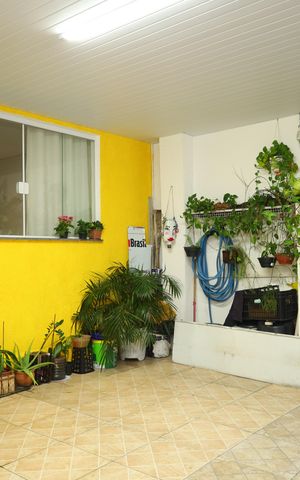 Casa à venda com 200m², 3 quartos e 2 vagasGaragem