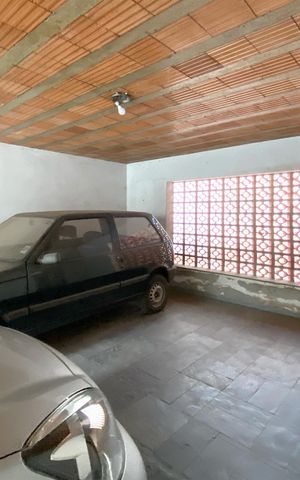 Casa à venda com 315m², 4 quartos e 4 vagas Casa à venda com 315m², 4 quartos e 4 vagasÁrea comum