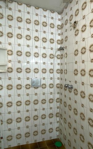 Casa à venda com 315m², 4 quartos e 4 vagas Casa à venda com 315m², 4 quartos e 4 vagasBanheiro da Suíte 2