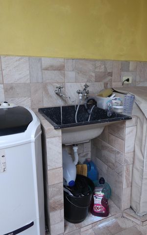 Casa à venda com 120m², 2 quartos e 2 vagasLavanderia