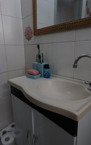 Casa à venda com 120m², 2 quartos e 2 vagasBanheiro 1