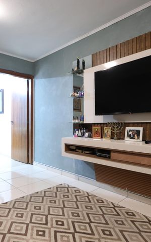 Casa à venda com 120m², 2 quartos e 2 vagasSala