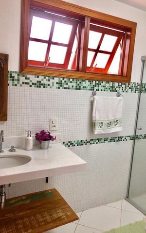 Casa à venda com 386m², 5 quartos e 5 vagasBanheiro