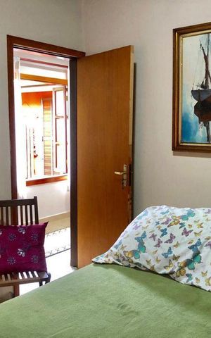 Casa à venda com 386m², 5 quartos e 5 vagasQuarto