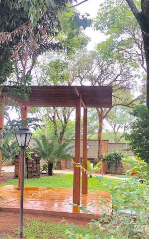 Casa à venda com 386m², 5 quartos e 5 vagasÁrea Externa