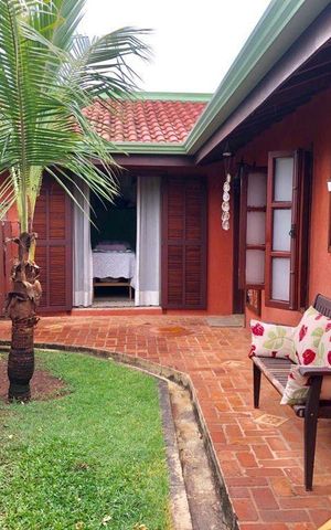 Casa à venda com 386m², 5 quartos e 5 vagasÁrea Externa