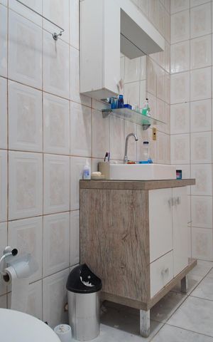 Apartamento para alugar com 60m², 2 quartos e sem vagaBanheiro
