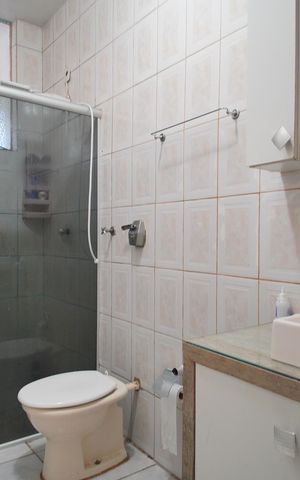 Apartamento para alugar com 60m², 2 quartos e sem vagaBanheiro