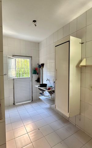 Casa à venda com 173m², 3 quartos e sem vaga Casa à venda com 173m², 3 quartos e sem vagaCozinha