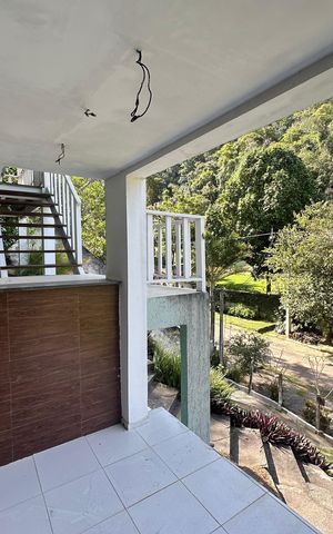 Casa à venda com 173m², 3 quartos e sem vaga