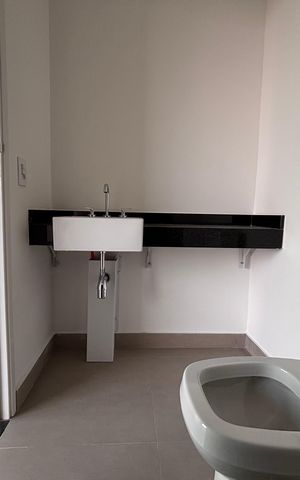 Studio à venda com 33m², 1 quarto e sem vaga Studio à venda com 33m², 1 quarto e sem vagaBanheiro
