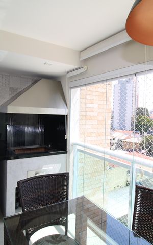 Apartamento à venda com 63m², 2 quartos e 2 vagasVaranda