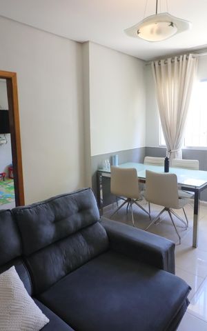 Casa à venda com 125m², 2 quartos e 2 vagasSala