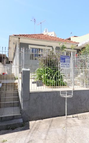 Casa à venda com 125m², 2 quartos e 2 vagasFachada