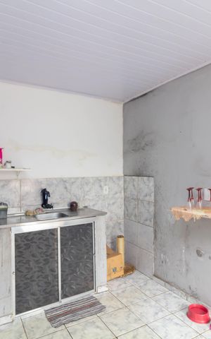 Casa à venda com 288m², 4 quartos e 2 vagas Casa à venda com 288m², 4 quartos e 2 vagasCozinha