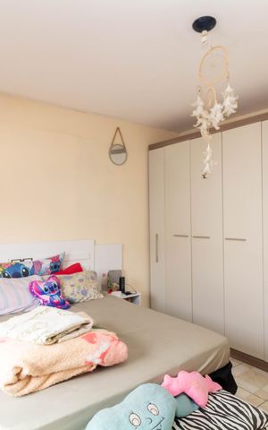 Casa à venda com 288m², 4 quartos e 2 vagas Casa à venda com 288m², 4 quartos e 2 vagasQuarto 1