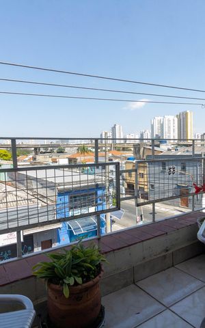 Apartamento à venda com 112m², 2 quartos e sem vaga Apartamento à venda com 112m², 2 quartos e sem vagaVaranda da Sala