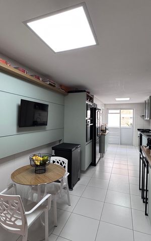 Apartamento para alugar com 227m², 3 quartos e 2 vagas Apartamento para alugar com 227m², 3 quartos e 2 vagasCozinha