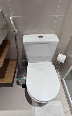 Apartamento para alugar com 227m², 3 quartos e 2 vagas Apartamento para alugar com 227m², 3 quartos e 2 vagasBanheiro Social