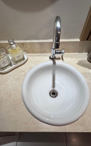 Apartamento para alugar com 227m², 3 quartos e 2 vagas Apartamento para alugar com 227m², 3 quartos e 2 vagasLavabo
